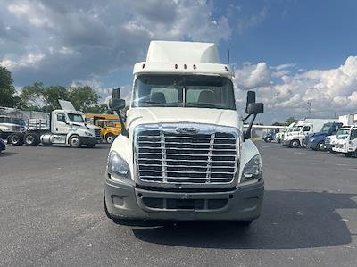 Used 2018 Freightliner Cascadia Detroit DD13 Semi Truck for sale #188019 - photo 2