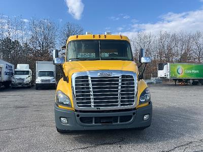 Used 2018 Freightliner Cascadia Detroit DD13 Semi Truck for sale #188329 - photo 2