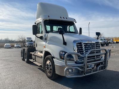 Used 2017 Freightliner Cascadia Detroit DD13 Semi Truck for sale #188352 - photo 1