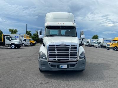 Used 2018 Freightliner Cascadia Detroit DD15AT Semi Truck for sale #188528 - photo 2