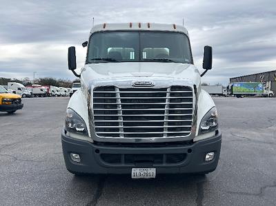Used 2018 Freightliner Cascadia Detroit DD13 Semi Truck for sale #188555 - photo 2
