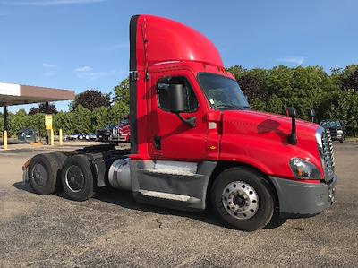 Used 2018 Freightliner Cascadia Detroit DD15AT Semi Truck for sale #189110 - photo 1