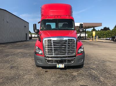 Used 2018 Freightliner Cascadia Detroit DD15AT Semi Truck for sale #189110 - photo 2
