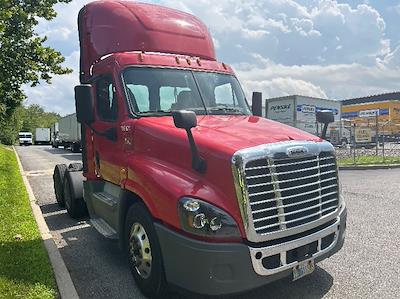 Used 2018 Freightliner Cascadia Detroit DD15AT Semi Truck for sale #189120 - photo 1