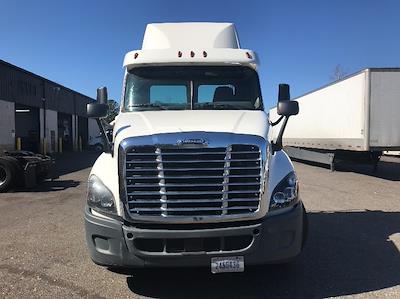 Used 2018 Freightliner Cascadia - photo 1