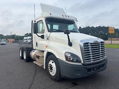 Used 2018 Freightliner Cascadia Detroit DD13 Semi Truck for sale #189219 - photo 1