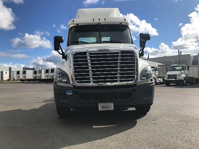 Used 2018 Freightliner Cascadia Detroit DD13 Semi Truck for sale #189224 - photo 2
