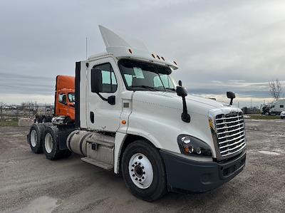 Used 2018 Freightliner Cascadia Detroit DD13 Semi Truck for sale #189234 - photo 1