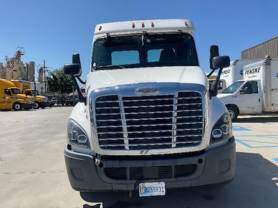 Used 2018 Freightliner Cascadia Detroit DD13 Semi Truck for sale #189259 - photo 2