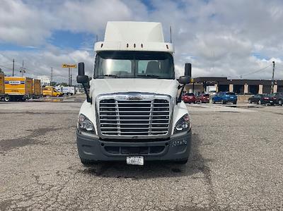 Used 2018 Freightliner Cascadia Detroit DD13 Semi Truck for sale #189296 - photo 2