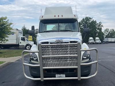 Used 2018 Freightliner Cascadia Detroit DD13 Semi Truck for sale #189299 - photo 2