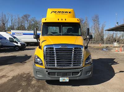 Used 2018 Freightliner Cascadia Detroit DD13 Semi Truck for sale #189375 - photo 2
