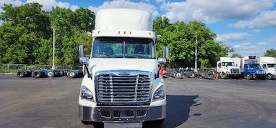 Used 2018 Freightliner Cascadia Detroit DD13 Semi Truck for sale #189917 - photo 2