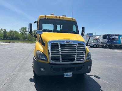 Used 2018 Freightliner Cascadia Detroit DD13 Semi Truck for sale #189936 - photo 2