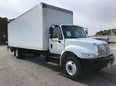 Used 2018 International DuraStar 4300 - photo 1