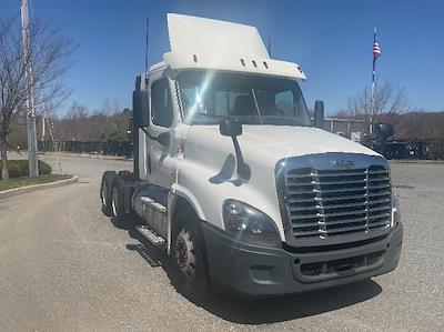 Used 2018 Freightliner Cascadia Detroit DD13 Semi Truck for sale #190962 - photo 1