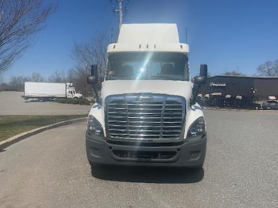 Used 2018 Freightliner Cascadia Detroit DD13 Semi Truck for sale #190962 - photo 2