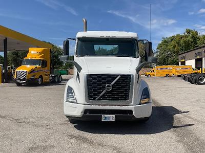 Used 2019 Volvo VNR Volvo D13 Semi Truck for sale #19137 - photo 2