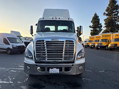 Used 2018 Freightliner Cascadia Detroit DD13 Semi Truck for sale #191468 - photo 2