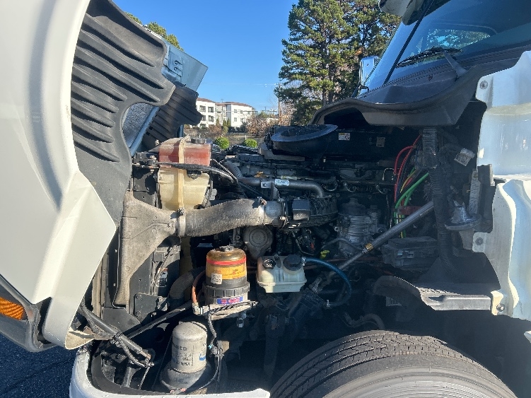 Used 2017 Freightliner Cascadia - photo 18
