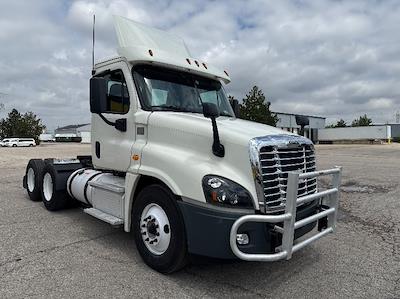 Used 2018 Freightliner Cascadia Detroit DD13 Semi Truck for sale #192664 - photo 1