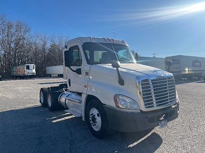 Used 2017 Freightliner Cascadia Detroit DD15AT Semi Truck for sale #192879 - photo 1