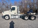 Used 2017 Freightliner Cascadia Detroit DD15AT Semi Truck for sale #192879 - photo 4