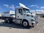 Used 2017 Freightliner Cascadia Detroit DD13 Semi Truck for sale #193083 - photo 1