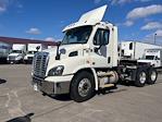 Used 2017 Freightliner Cascadia Detroit DD13 Semi Truck for sale #193083 - photo 3