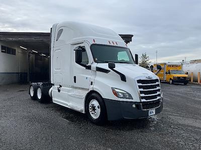 Used 2023 Freightliner Cascadia Detroit DD13 Semi Truck with Sleeper Cab for sale #193222 - photo 1