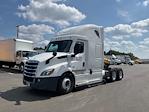 Used 2023 Freightliner Cascadia Detroit DD13 Semi Truck with Sleeper Cab for sale #193225 - photo 3