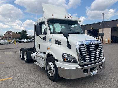 Used 2017 Freightliner Cascadia Detroit DD13 Semi Truck for sale #194379 - photo 1