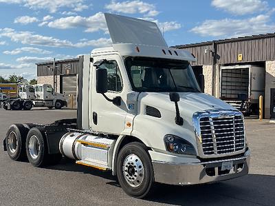 Used 2017 Freightliner Cascadia Detroit DD13 Semi Truck for sale #194381 - photo 1