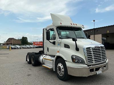 Used 2017 Freightliner Cascadia Detroit DD13 Semi Truck for sale #194382 - photo 1