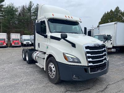 Used 2018 Freightliner Cascadia Detroit DD13 Semi Truck for sale #194428 - photo 1