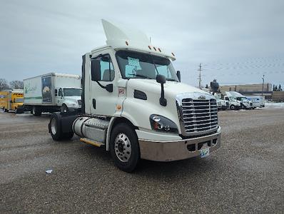 Used 2017 Freightliner Cascadia Detroit DD13 Semi Truck for sale #194632 - photo 1