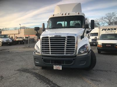 Used 2018 Freightliner Cascadia Detroit DD13 Semi Truck for sale #194753 - photo 2