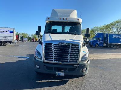 Used 2018 Freightliner Cascadia Detroit DD13 Semi Truck for sale #194890 - photo 2