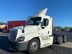 Used 2018 Freightliner Cascadia Detroit DD13 Semi Truck for sale #194890 - photo 3