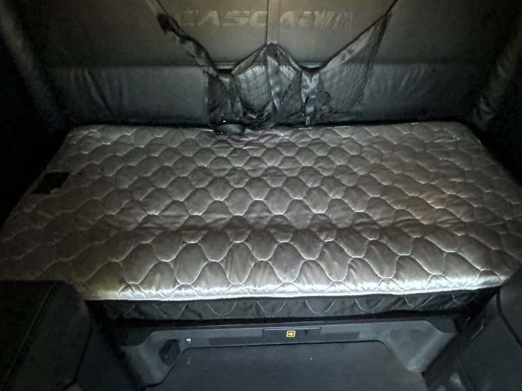 Used 2023 Freightliner Cascadia - photo 19