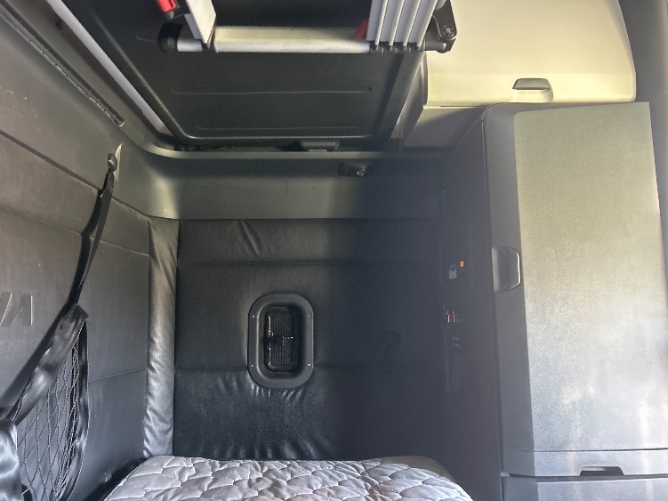Used 2023 Freightliner Cascadia - photo 20