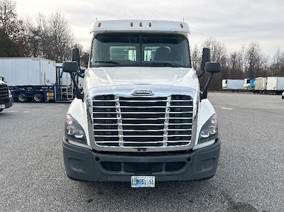 Used 2018 Freightliner Cascadia Detroit DD15AT Semi Truck for sale #195630 - photo 2