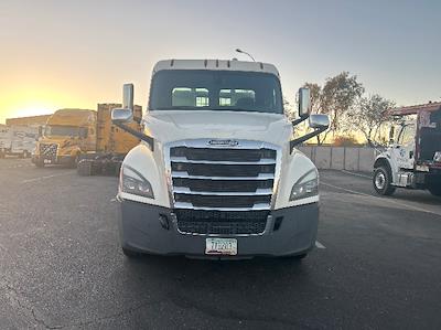 Used 2018 Freightliner Cascadia Detroit DD13 Semi Truck for sale #196945 - photo 2