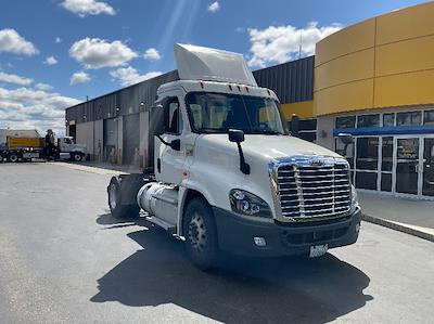 Used 2018 Freightliner Cascadia Detroit DD13 Semi Truck for sale #197031 - photo 1
