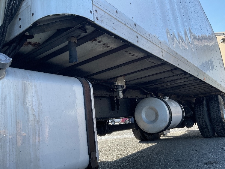 Used 2018 Hino 338 - photo 7
