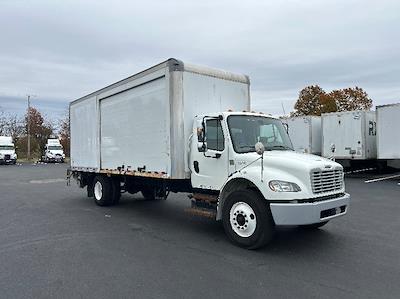 Used 2018 Freightliner M2 106 Conventional Cab Box Truck with Liftgate for sale #197919 - photo 1