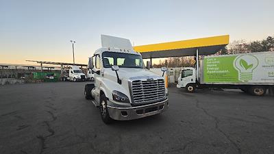 Used 2018 Freightliner Cascadia Detroit DD13 Semi Truck for sale #197957 - photo 1