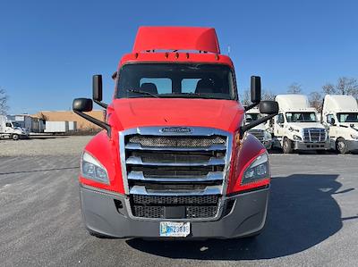Used 2018 Freightliner Cascadia Detroit DD13 Semi Truck for sale #198145 - photo 2