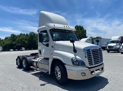 Used 2017 Freightliner Cascadia Detroit DD13 Semi Truck for sale #198517 - photo 1
