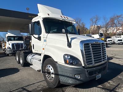 Used 2018 Freightliner Cascadia Detroit DD13 Semi Truck for sale #198772 - photo 1